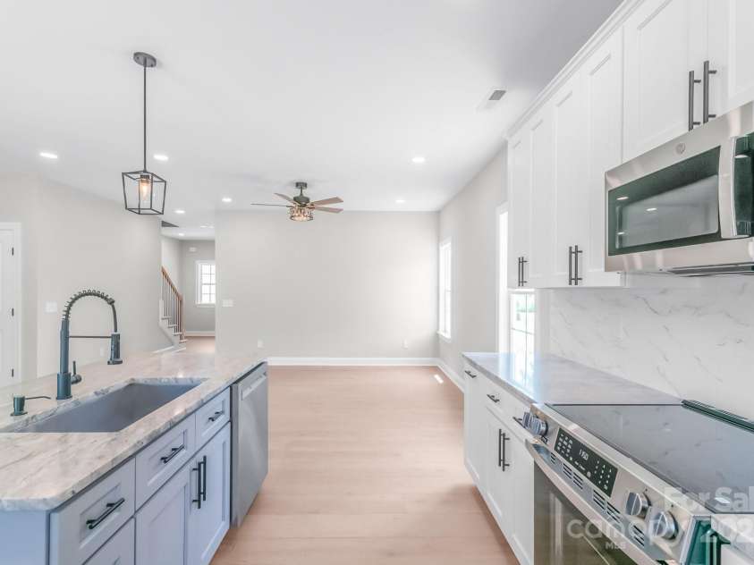 1010 ONeil Drive, Monroe, NC 28112.  MLS# CAR4271762, YatesRealty ID 21209. 