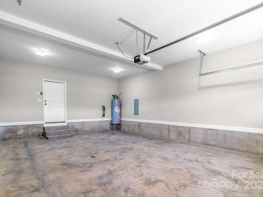 1010 ONeil Drive, Monroe, NC 28112.  MLS# CAR4271762, YatesRealty ID 21209. 