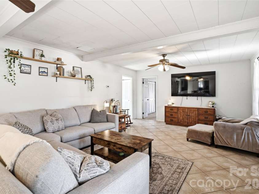 7775 Marlette Lane, Sherrills Ford, NC 28673.  MLS# CAR4341133, YatesRealty ID 2121. 