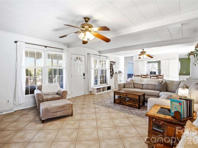 7775 Marlette Lane, Sherrills Ford, NC 28673.  MLS# CAR4341133, YatesRealty ID 2121. 