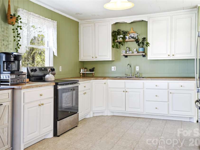 7775 Marlette Lane, Sherrills Ford, NC 28673.  MLS# CAR4341133, YatesRealty ID 2121. 