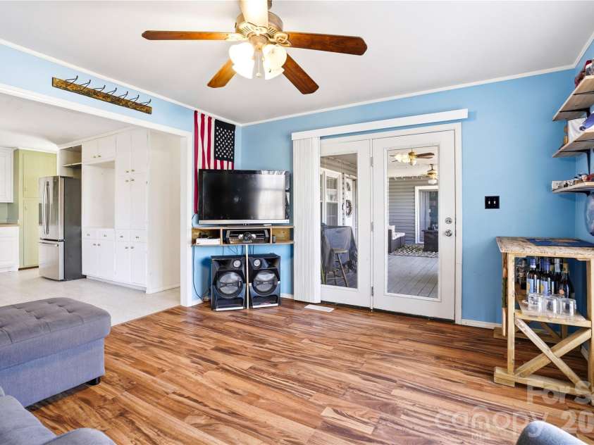 7775 Marlette Lane, Sherrills Ford, NC 28673.  MLS# CAR4341133, YatesRealty ID 2121. 