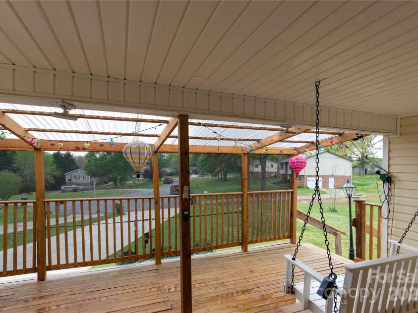 115 Setter Court, Statesville, NC 28625.  MLS# CAR4222635, YatesRealty ID 21211. Home in quiet culdesac