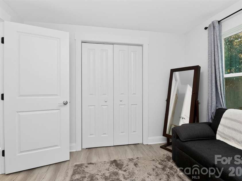 272 Broad Drive, Concord, NC 28025.  MLS# CAR4363285, YatesRealty ID 21211. 