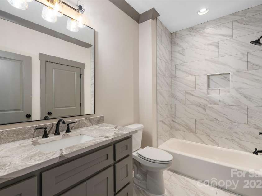 8159 Fairview Road, Charlotte, NC 28226.  MLS# CAR4072646, YatesRealty ID 21212. 4th Full Bath Up