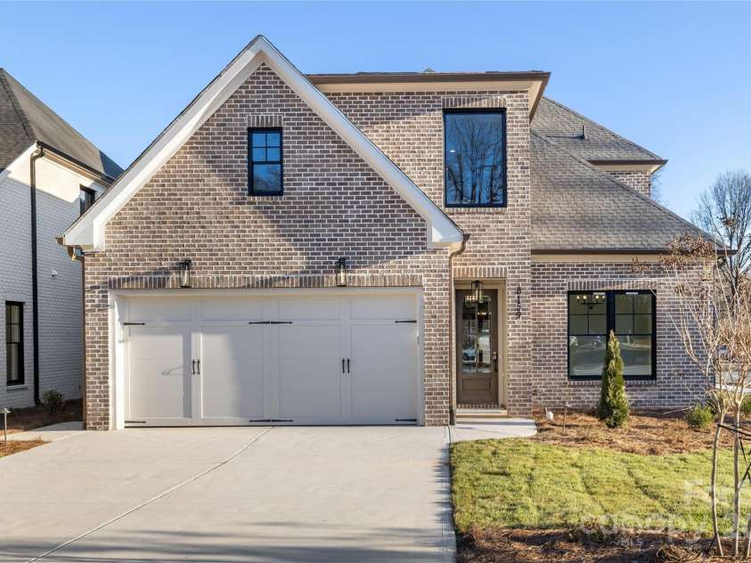 8159 Fairview Road, Charlotte, NC 28226.  MLS# CAR4072646, YatesRealty ID 21212. 