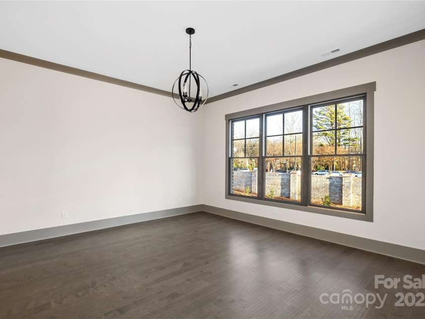 8159 Fairview Road, Charlotte, NC 28226.  MLS# CAR4072646, YatesRealty ID 21212. Primary Bedroom