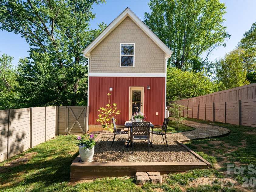 85 New Salem Road, Swannanoa, NC 28778.  MLS# CAR4372802, YatesRealty ID 21213. 