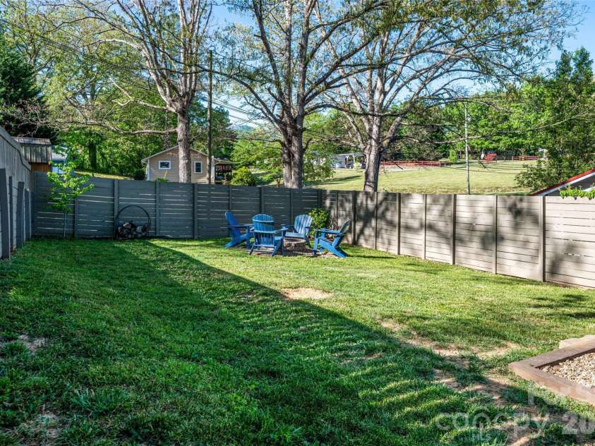 85 New Salem Road, Swannanoa, NC 28778.  MLS# CAR4372802, YatesRealty ID 21213. 