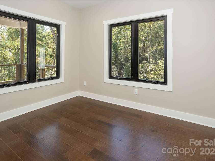 19 Terrace Forest Trail, Horse Shoe, NC 28742.  MLS# CAR4306634, YatesRealty ID 21214. 