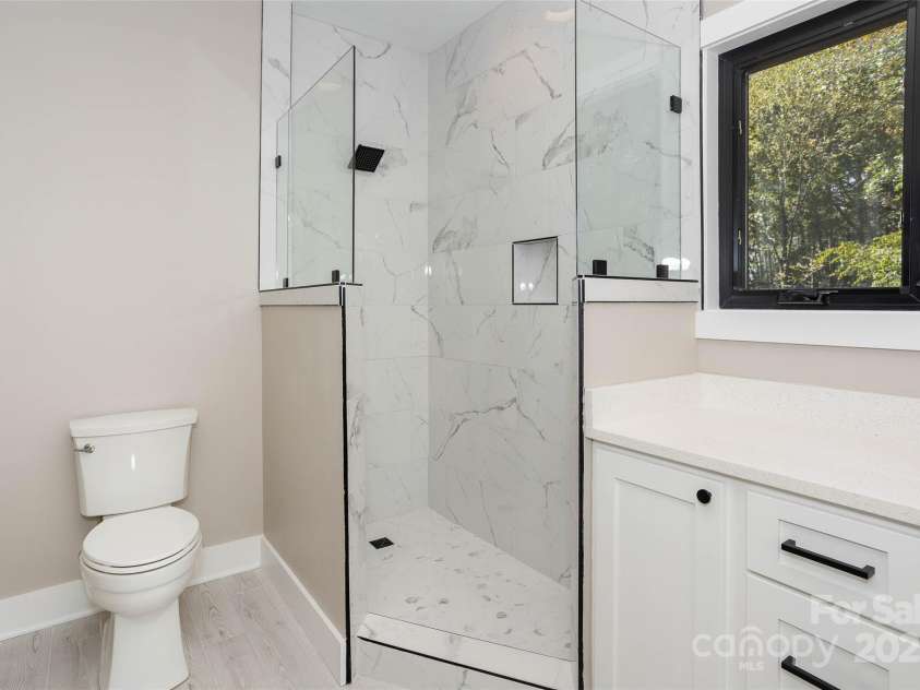 19 Terrace Forest Trail, Horse Shoe, NC 28742.  MLS# CAR4306634, YatesRealty ID 21214. 