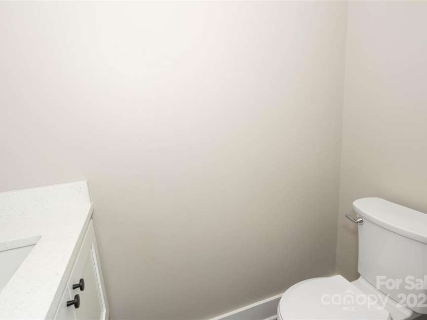 19 Terrace Forest Trail, Horse Shoe, NC 28742.  MLS# CAR4306634, YatesRealty ID 21214. 