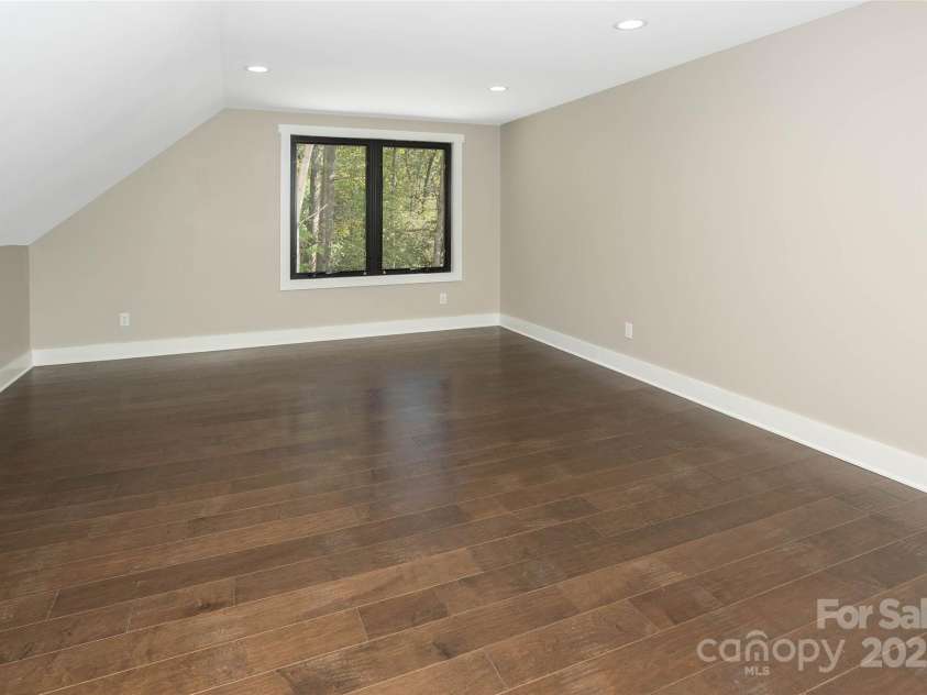 19 Terrace Forest Trail, Horse Shoe, NC 28742.  MLS# CAR4306634, YatesRealty ID 21214. 