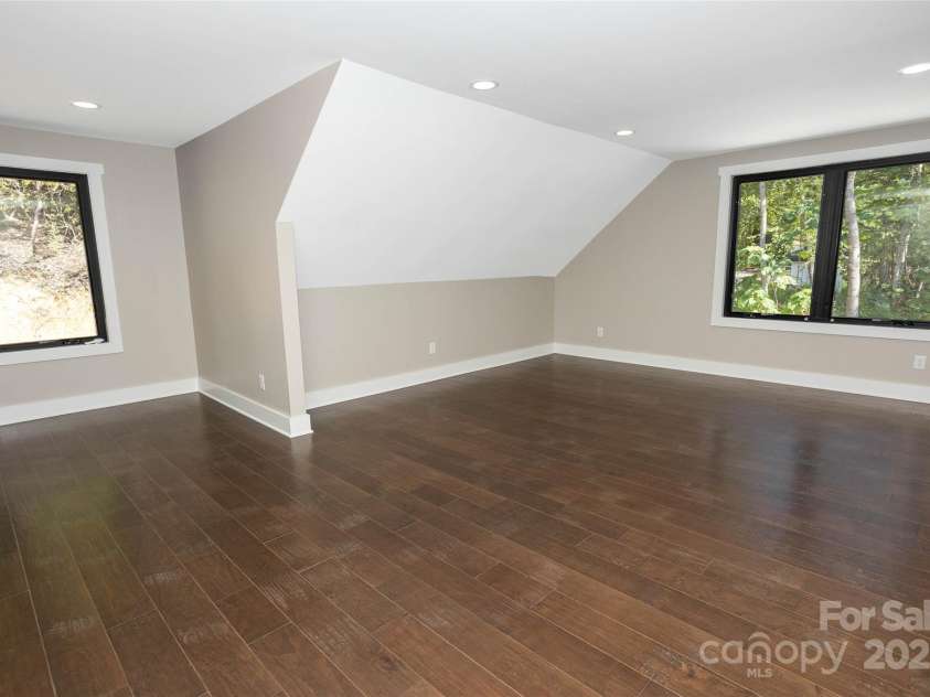 19 Terrace Forest Trail, Horse Shoe, NC 28742.  MLS# CAR4306634, YatesRealty ID 21214. 