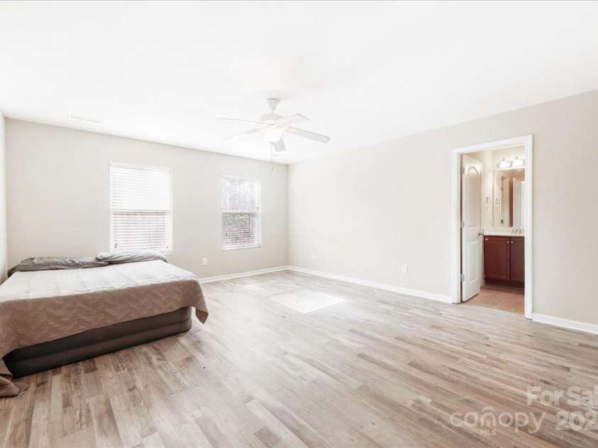 5879 Odenton Lane, Pfafftown, NC 27040.  MLS# CAR4217306, YatesRealty ID 21215. 