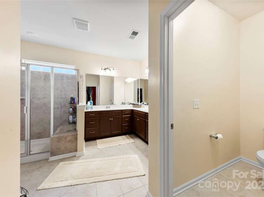 1605 Appledale Court, Fort Mill, SC 29715.  MLS# CAR4217371, YatesRealty ID 21217. Primary bath with walk in shower