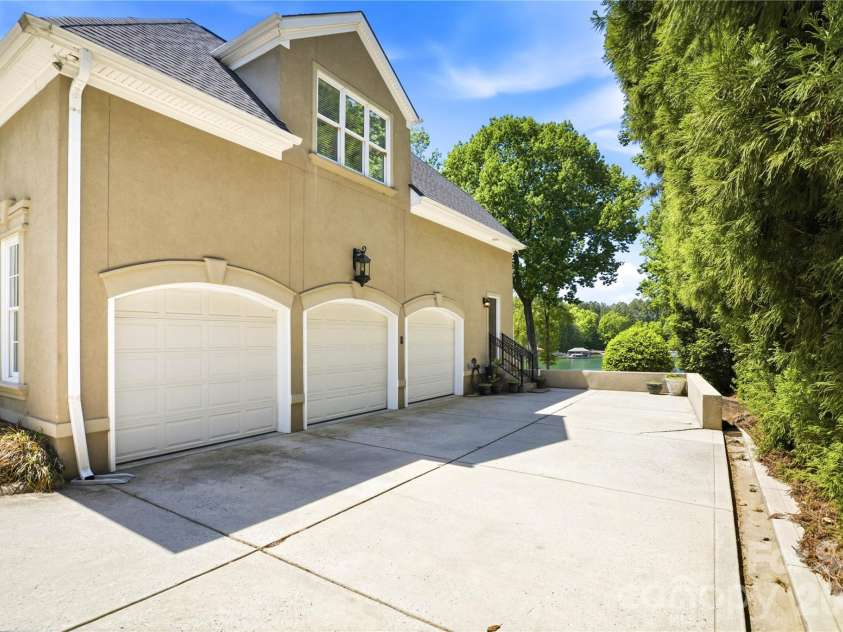 2219 Metcalf Drive, Sherrills Ford, NC 28673.  MLS# CAR4370935, YatesRealty ID 21217. Large three stall garage