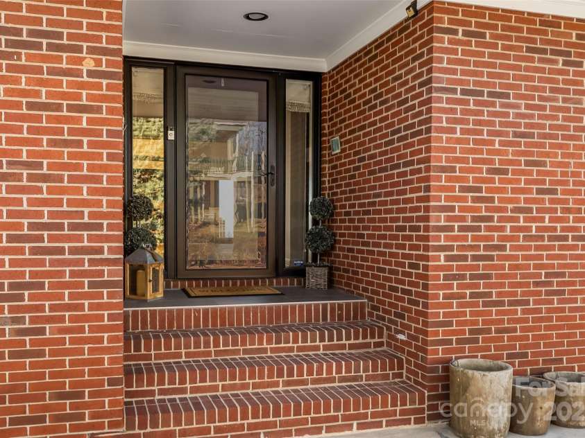 3495 Mountain Ridge Circle, Valdese, NC 28690.  MLS# CAR4227619, YatesRealty ID 21218. 