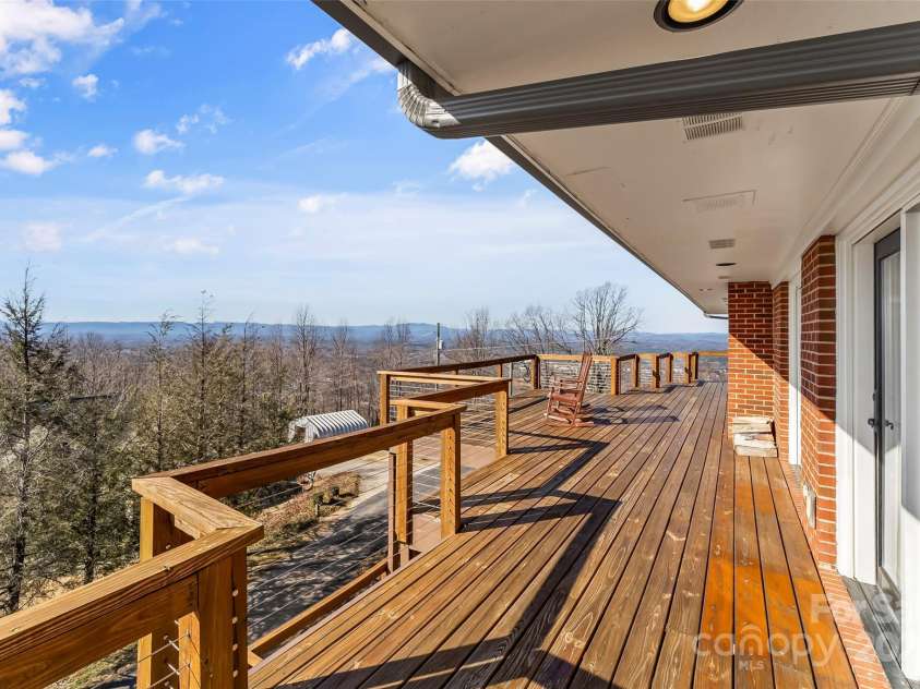 3495 Mountain Ridge Circle, Valdese, NC 28690.  MLS# CAR4227619, YatesRealty ID 21218. 