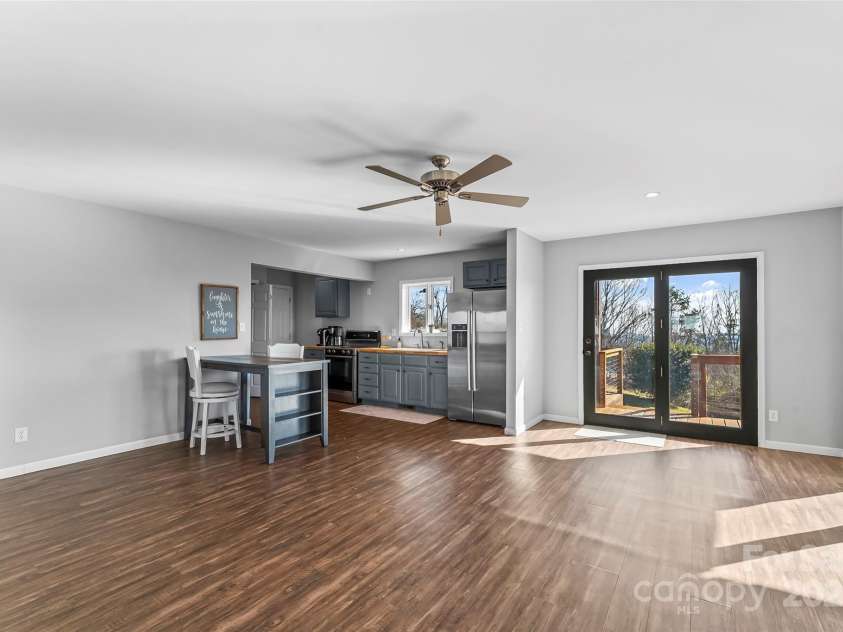 3495 Mountain Ridge Circle, Valdese, NC 28690.  MLS# CAR4227619, YatesRealty ID 21218. 