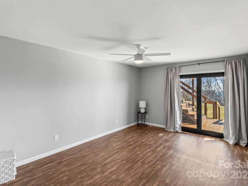 3495 Mountain Ridge Circle, Valdese, NC 28690.  MLS# CAR4227619, YatesRealty ID 21218. 