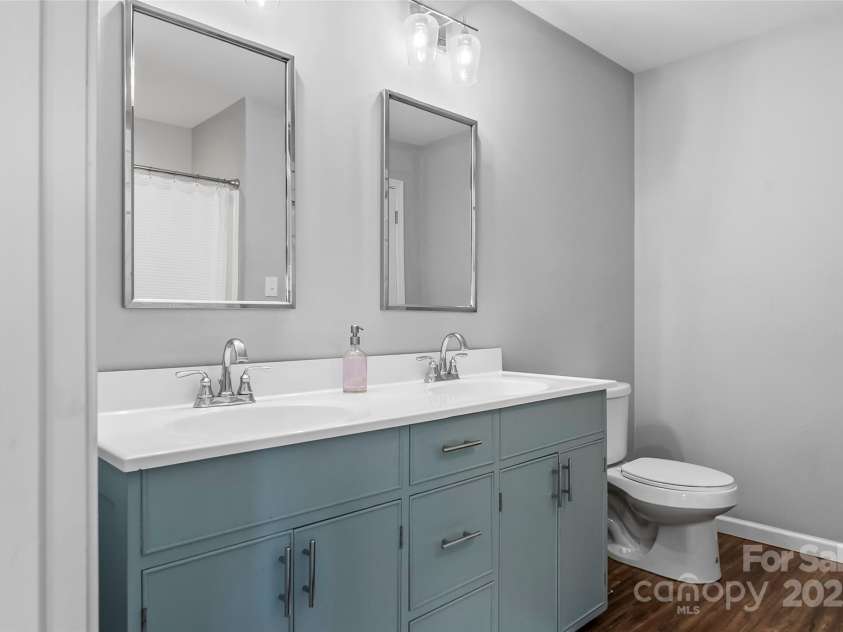 3495 Mountain Ridge Circle, Valdese, NC 28690.  MLS# CAR4227619, YatesRealty ID 21218. 
