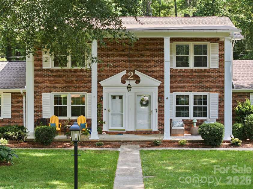 101 Boyd Drive, Flat Rock, NC 28731.  MLS# CAR4406535, YatesRealty ID 21219. 