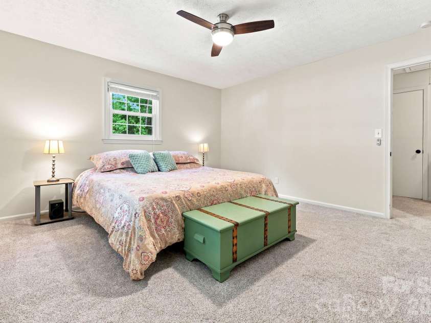 101 Boyd Drive, Flat Rock, NC 28731.  MLS# CAR4406535, YatesRealty ID 21219. 