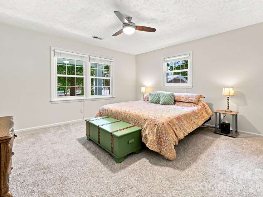 101 Boyd Drive, Flat Rock, NC 28731.  MLS# CAR4406535, YatesRealty ID 21219. 
