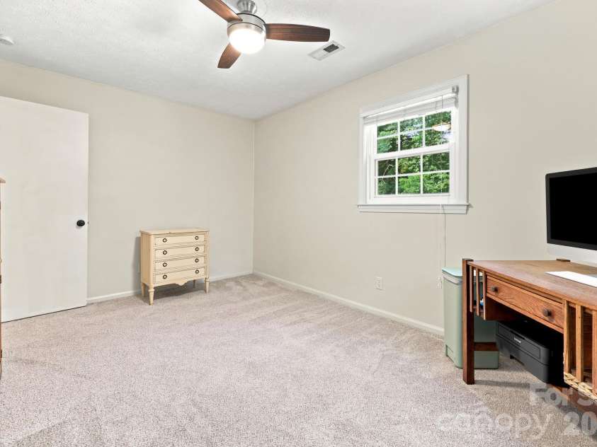 101 Boyd Drive, Flat Rock, NC 28731.  MLS# CAR4406535, YatesRealty ID 21219. 