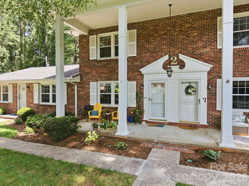 101 Boyd Drive, Flat Rock, NC 28731.  MLS# CAR4406535, YatesRealty ID 21219. 