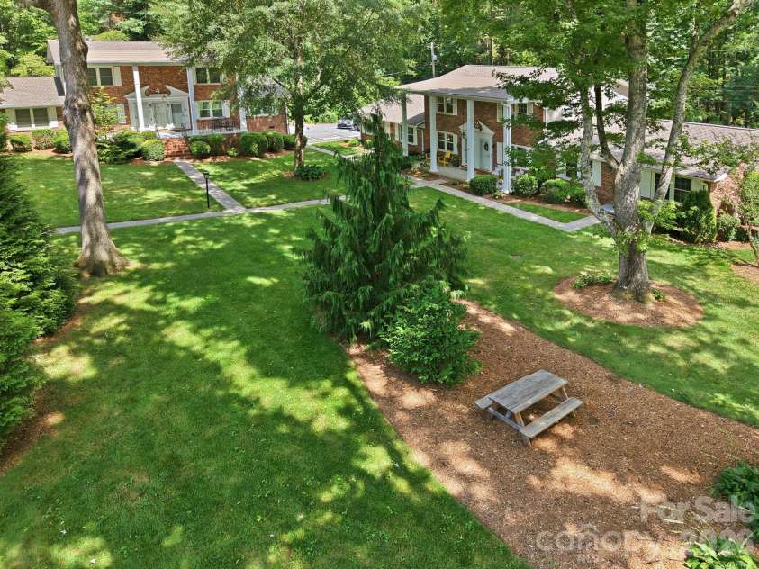 101 Boyd Drive, Flat Rock, NC 28731.  MLS# CAR4406535, YatesRealty ID 21219. 
