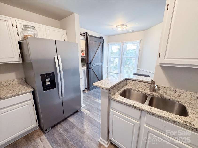 9211 Ravenwing Drive, Charlotte, NC 28262.  MLS# CAR4294301, YatesRealty ID 2122. 