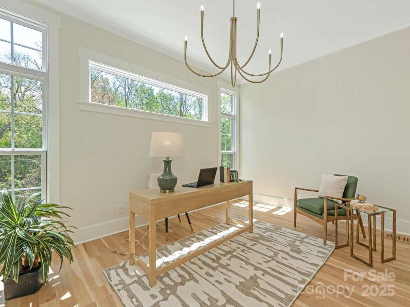 2909 Hanson Drive, Charlotte, NC 28207.  MLS# CAR4242768, YatesRealty ID 21220. 