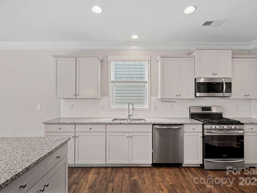 2032 Burton Point Court, Waxhaw, NC 28173.  MLS# CAR4250925, YatesRealty ID 21221. 