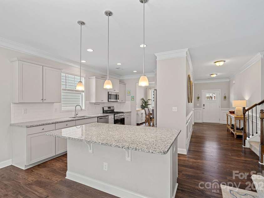 2032 Burton Point Court, Waxhaw, NC 28173.  MLS# CAR4250925, YatesRealty ID 21221. 