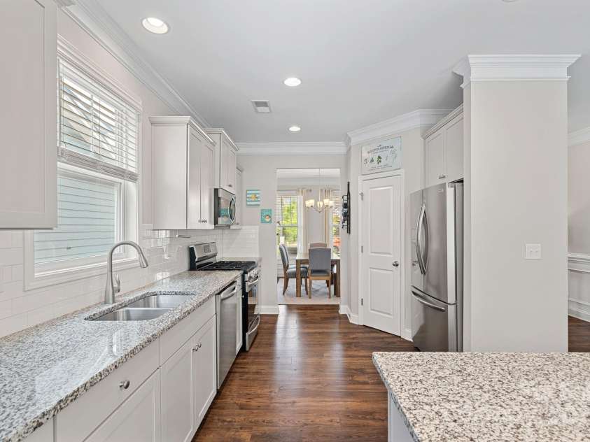 2032 Burton Point Court, Waxhaw, NC 28173.  MLS# CAR4250925, YatesRealty ID 21221. 