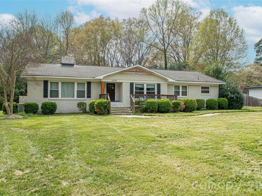 1302 Franklin Street, Monroe, NC 28112.  MLS# CAR4363453, YatesRealty ID 21223. 