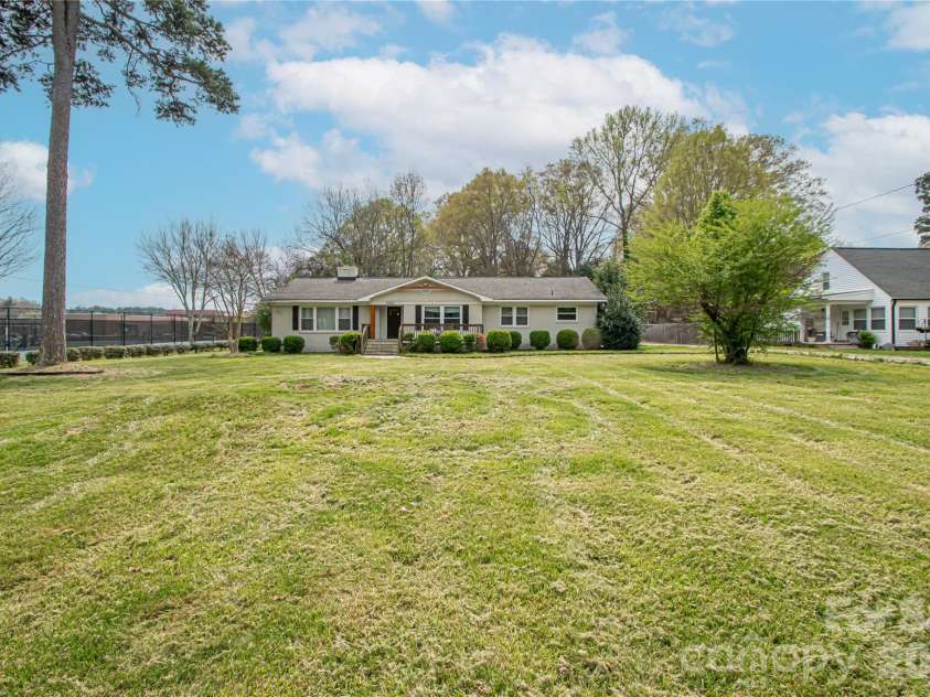 1302 Franklin Street, Monroe, NC 28112.  MLS# CAR4363453, YatesRealty ID 21223. 