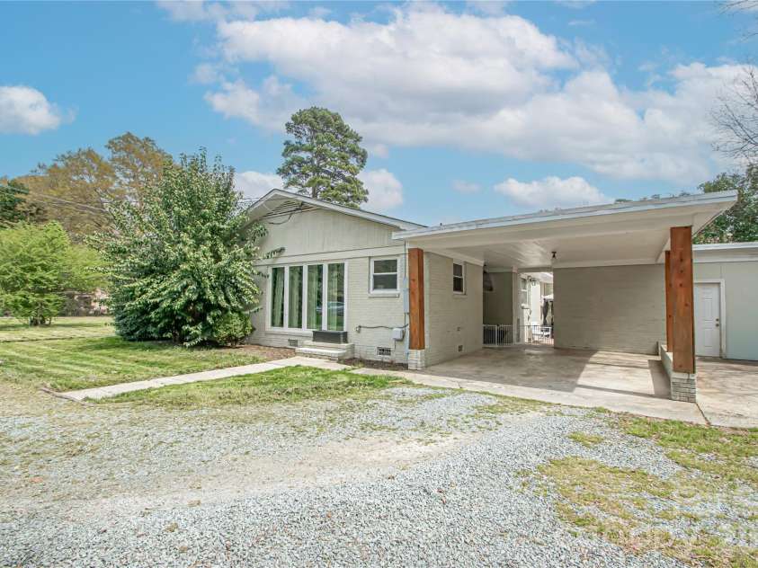 1302 Franklin Street, Monroe, NC 28112.  MLS# CAR4363453, YatesRealty ID 21223. 