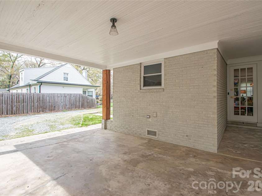 1302 Franklin Street, Monroe, NC 28112.  MLS# CAR4363453, YatesRealty ID 21223. 