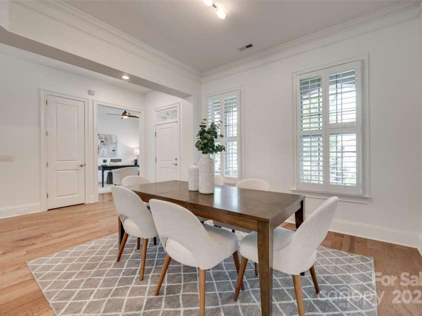 15927 Vale Ridge Drive, Charlotte, NC 28278.  MLS# CAR4257500, YatesRealty ID 21224. 