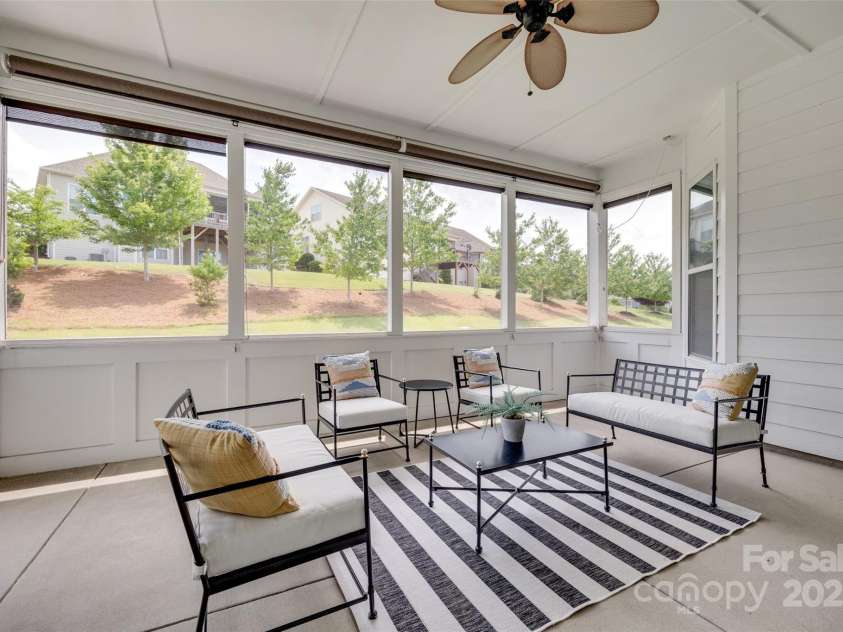 15927 Vale Ridge Drive, Charlotte, NC 28278.  MLS# CAR4257500, YatesRealty ID 21224. 