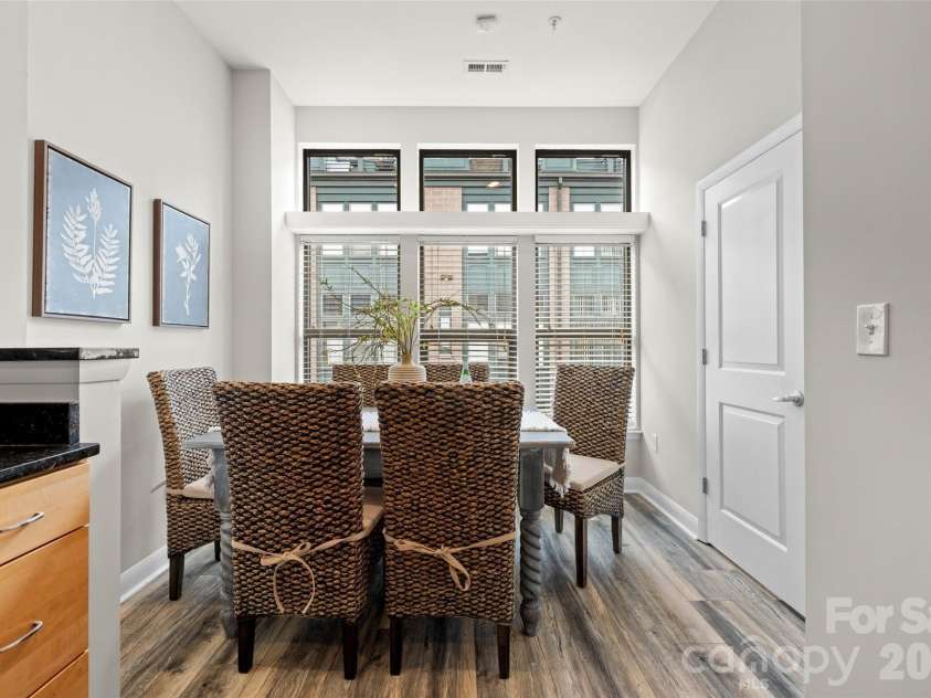 522 New Bern Station Court, Charlotte, NC 28209.  MLS# CAR4377609, YatesRealty ID 21224. 