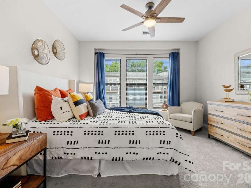 522 New Bern Station Court, Charlotte, NC 28209.  MLS# CAR4377609, YatesRealty ID 21224. 