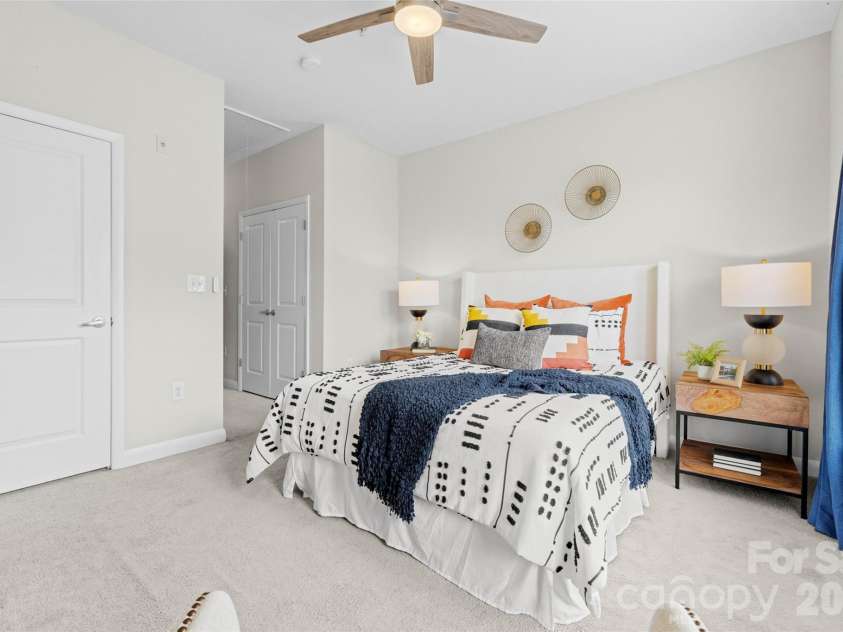 522 New Bern Station Court, Charlotte, NC 28209.  MLS# CAR4377609, YatesRealty ID 21224. 