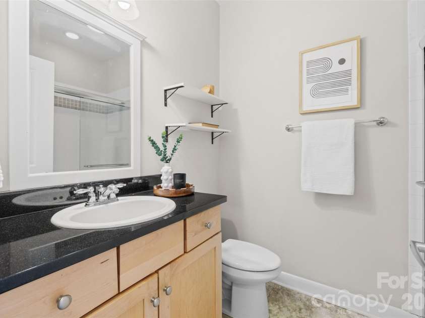 522 New Bern Station Court, Charlotte, NC 28209.  MLS# CAR4377609, YatesRealty ID 21224. 
