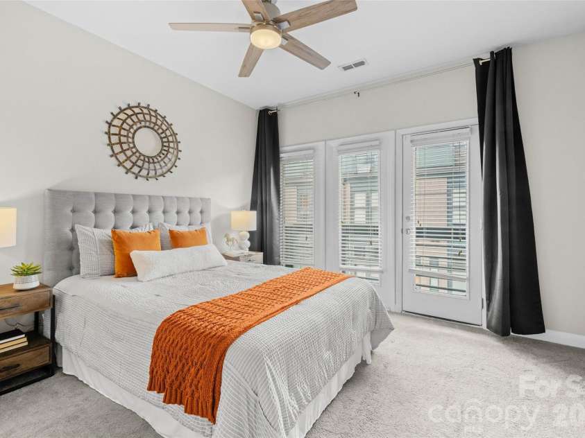 522 New Bern Station Court, Charlotte, NC 28209.  MLS# CAR4377609, YatesRealty ID 21224. 