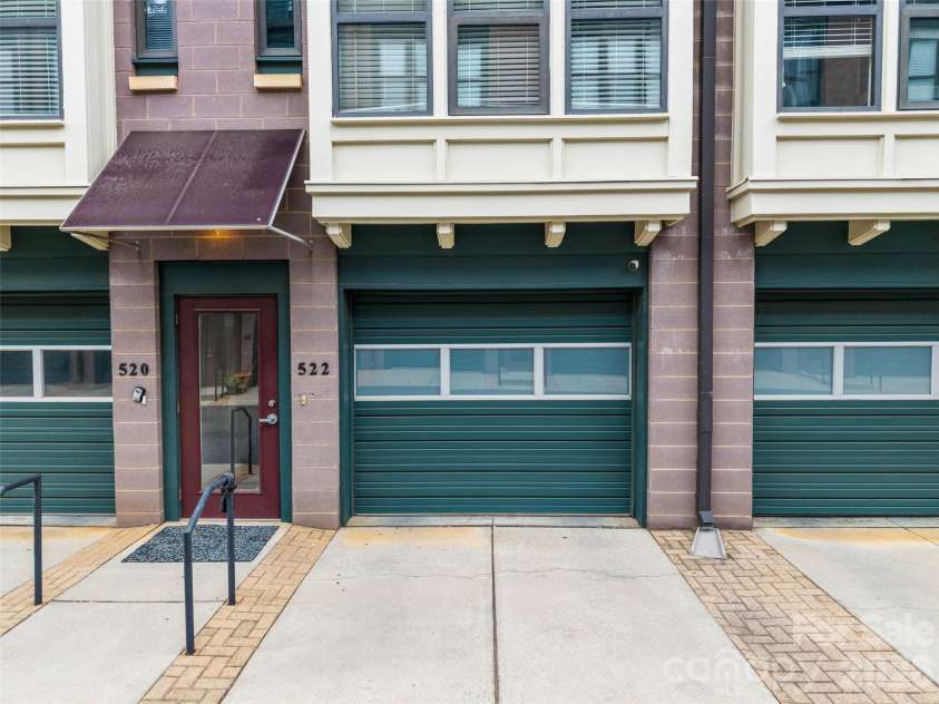 522 New Bern Station Court, Charlotte, NC 28209.  MLS# CAR4377609, YatesRealty ID 21224. 