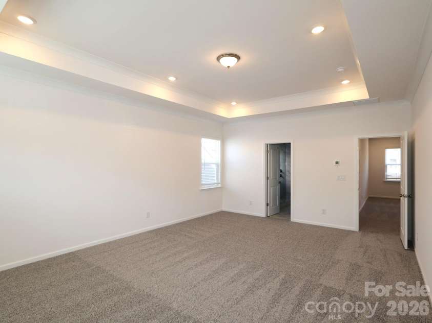 12113 Avienmore Drive, Charlotte, NC 28278.  MLS# CAR4345161, YatesRealty ID 21228. Owner's suite